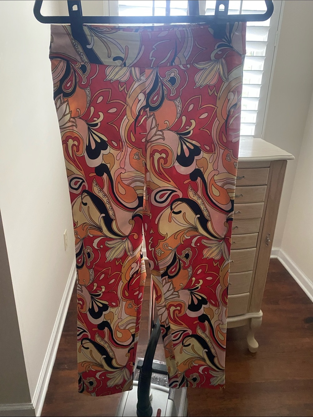 Women's Straight Leg Printed Pants - Red Multi